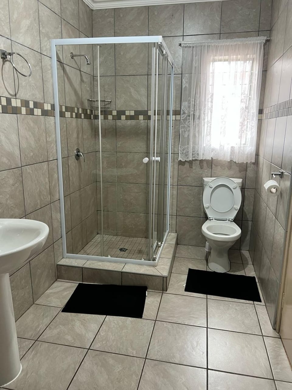 Stay at Home Airport Lodge Vacation rental in Gauteng