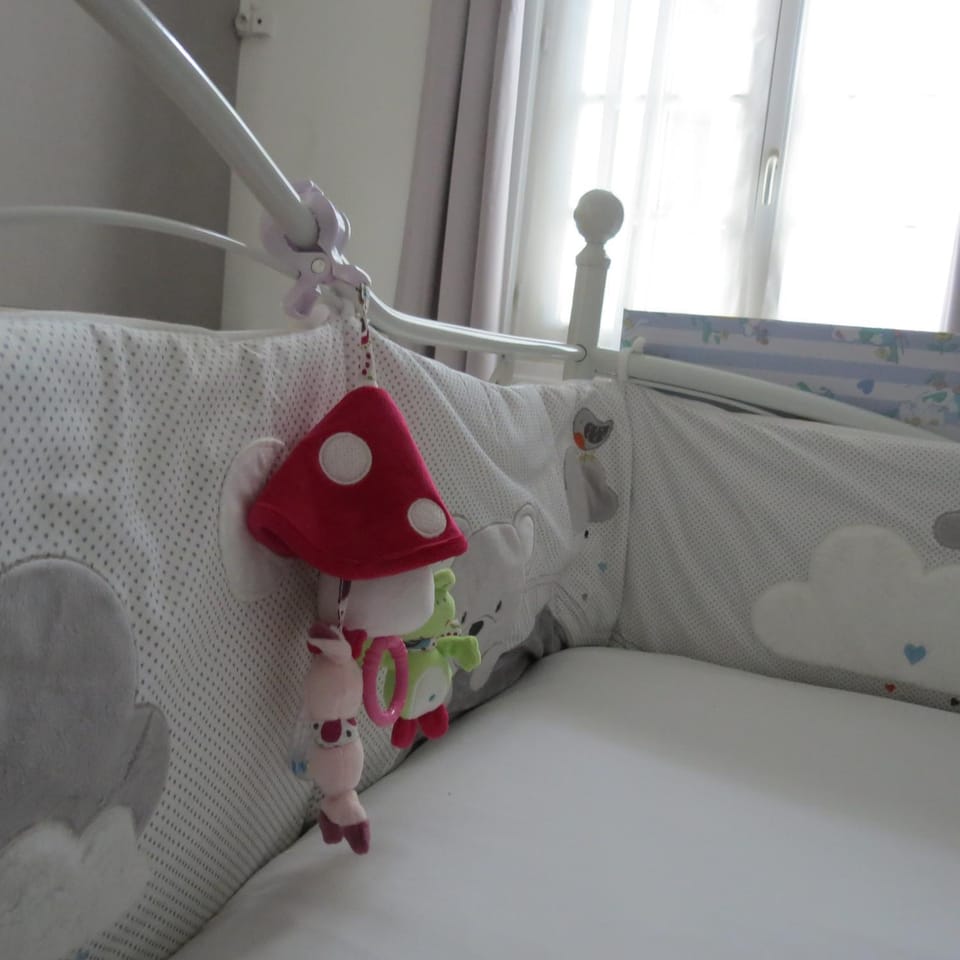 cot