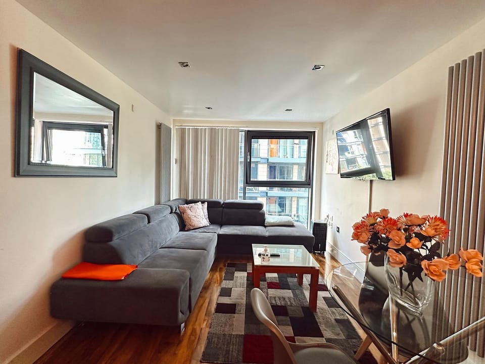 TV and multimedia, Living room, Seating area