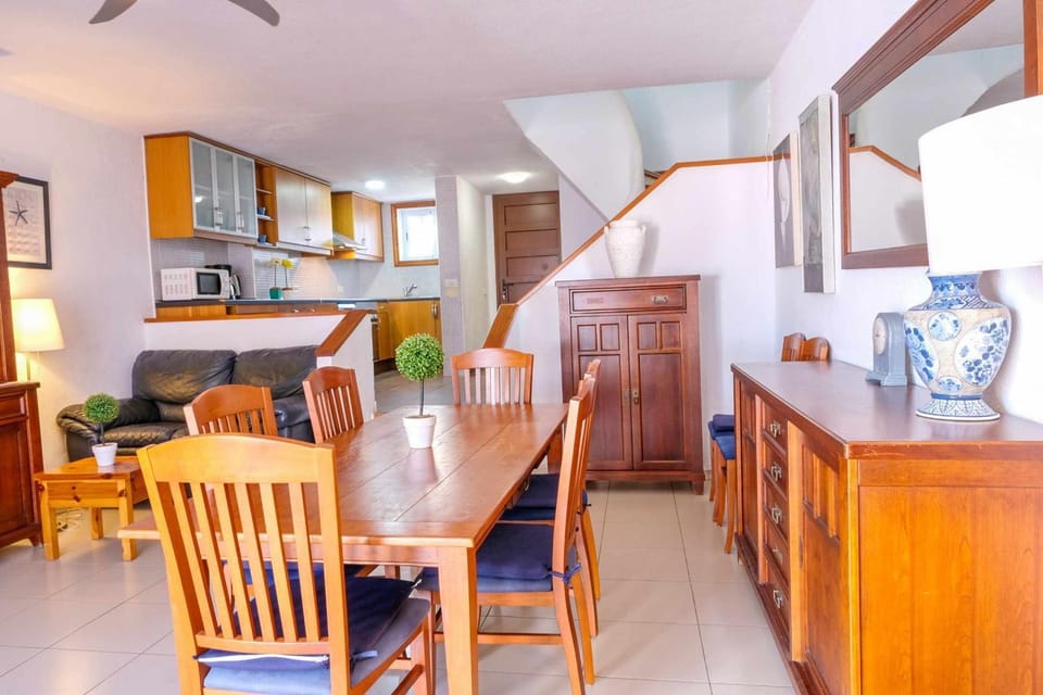 Parque Santiago 2 Villa 2 Tenerife Rental & Sales Villa in Playa de las Americas