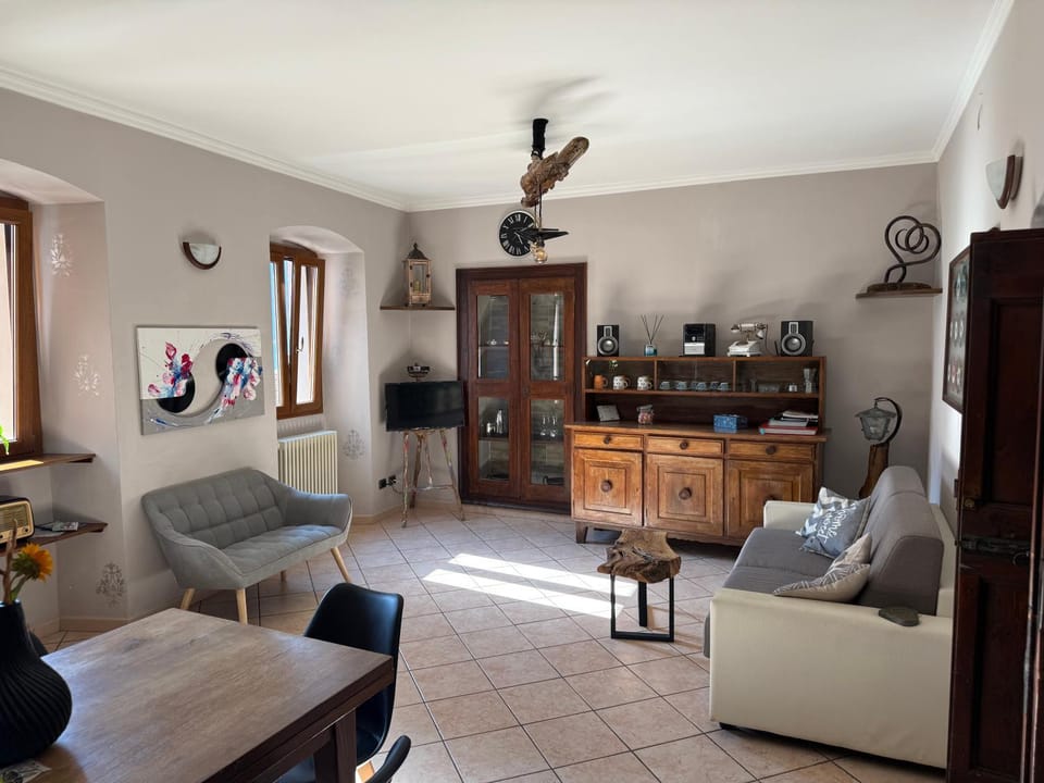 Lake's Sound Apartment in Canton of Ticino