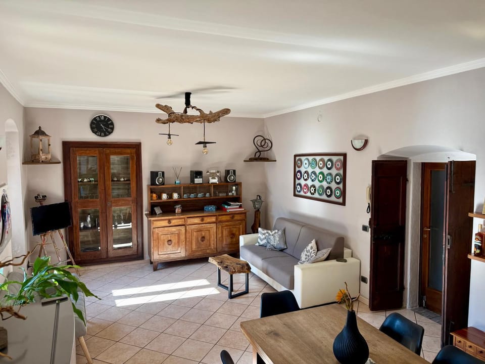 Lake's Sound Apartment in Canton of Ticino