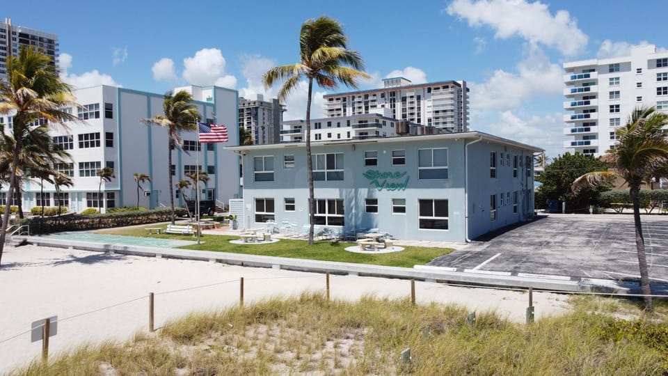 Property building, Location