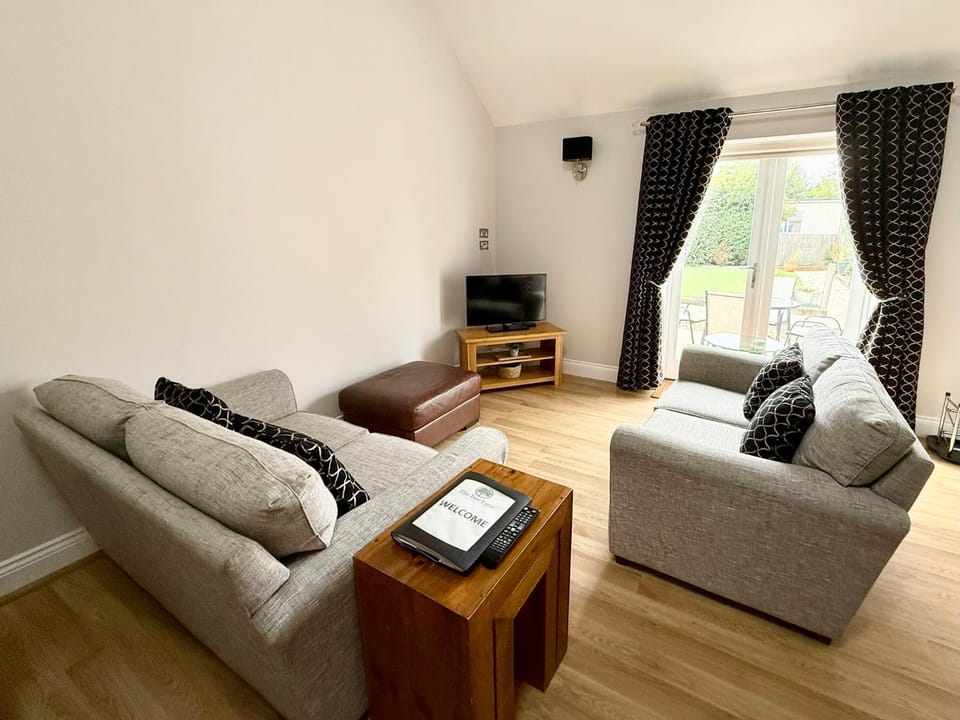 Honeysuckle, Elm Tree Farm Cottages Apartment in Cherwell District