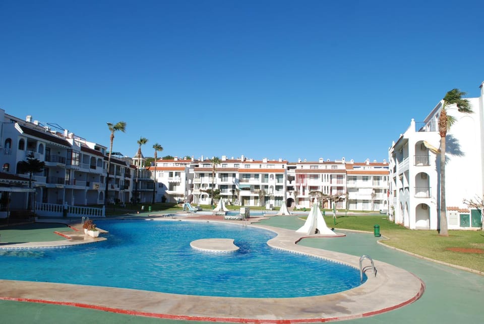 Pool view, Swimming pool