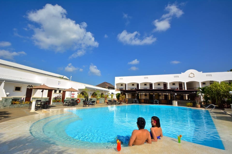Swimming pool, Swimming pool