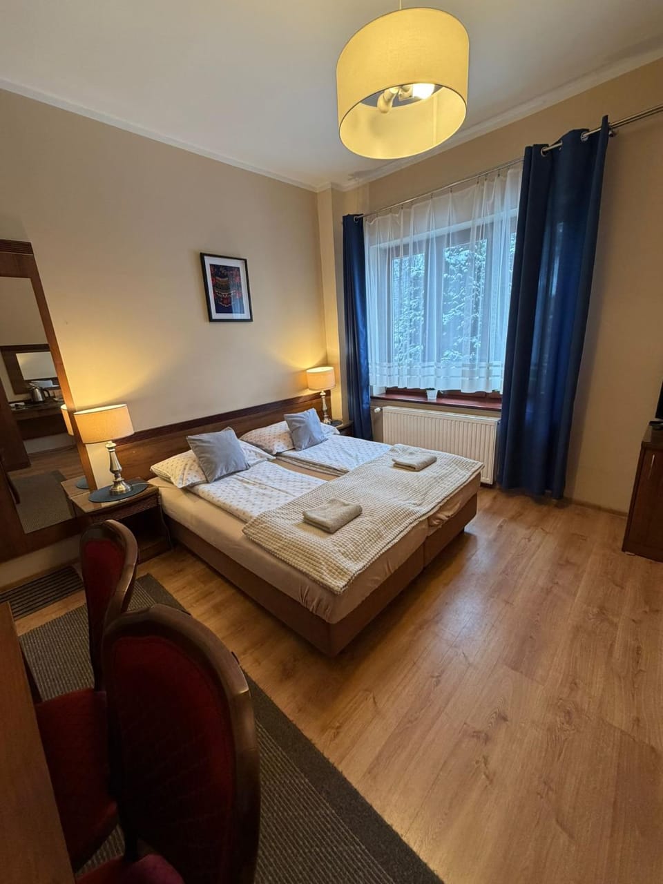Photo of the whole room