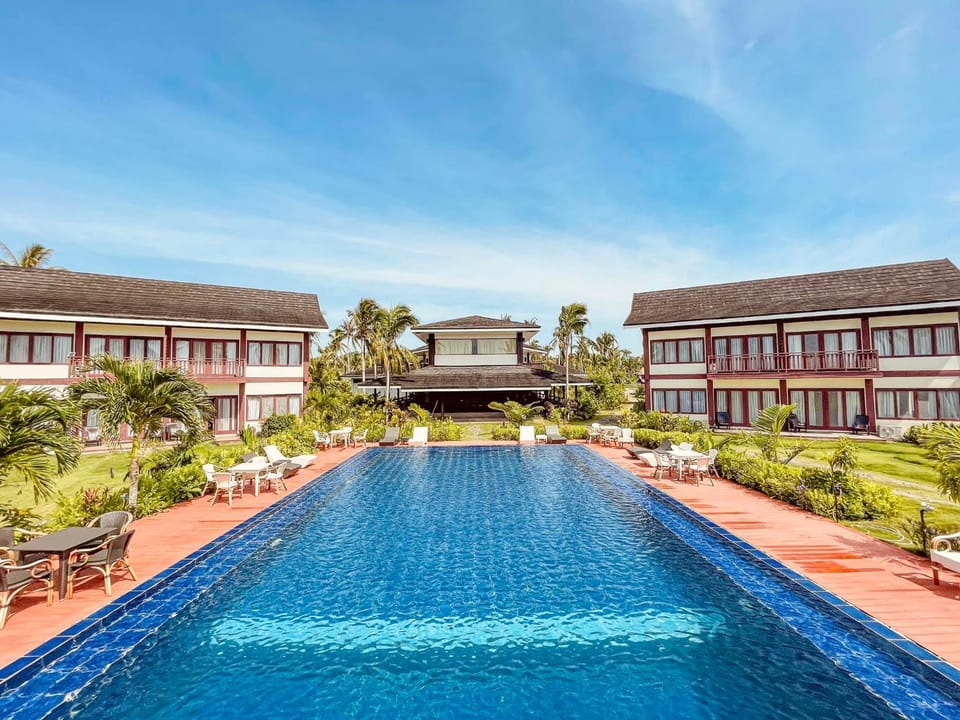 Property building, Pool view, Swimming pool