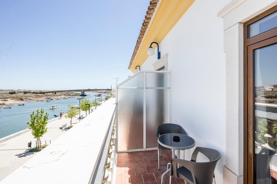 Balcony/Terrace, River view