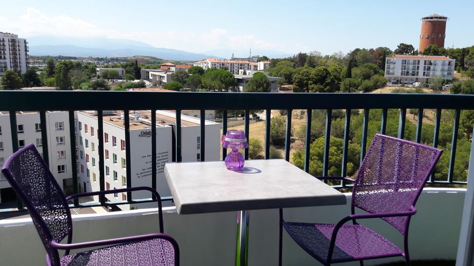 Balcony/Terrace, Mountain view