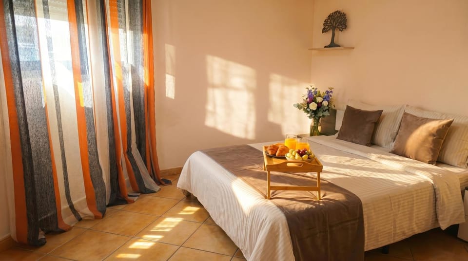 Bed, View (from property/room), View (from property/room), Photo of the whole room, Bedroom, City view, City view, Garden view, Garden view, Landmark view, Landmark view, Mountain view, Mountain view, Street view, Street view, Quiet street view, towels