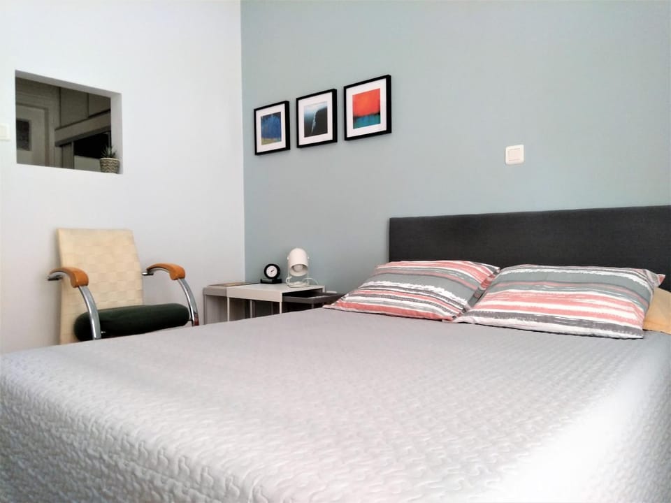 Athens Pangrati modern apt 10min to metro Apartment in Athens