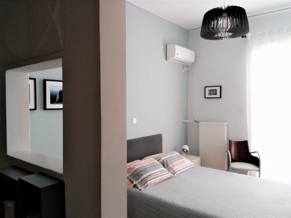 Athens Pangrati modern apt 10min to metro Apartment in Athens