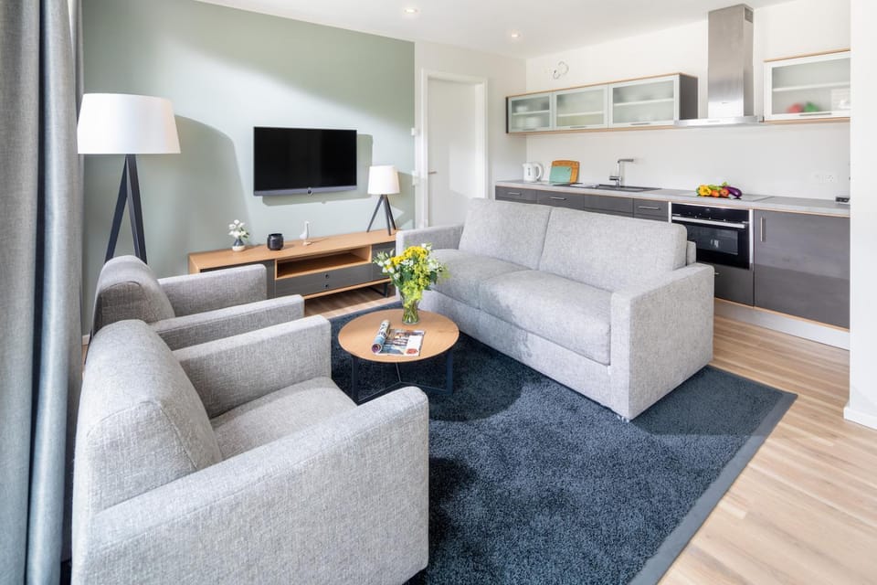 TV and multimedia, Kitchen or kitchenette, Living room