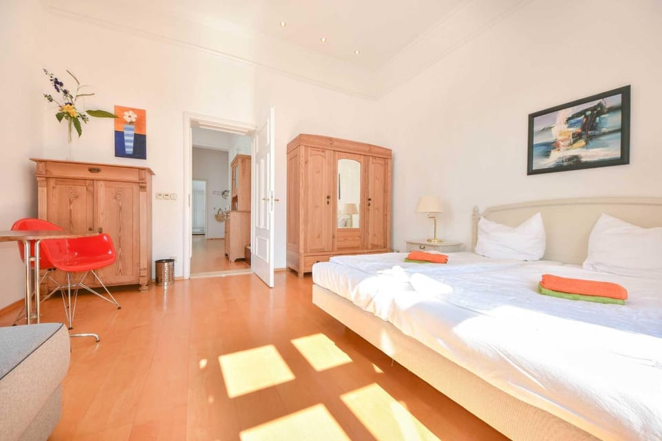 Bed, Photo of the whole room, Bedroom, hair dresser, wardrobe