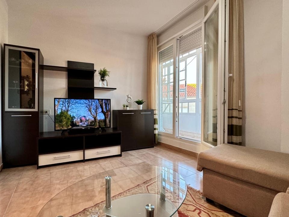 Living room, Evening entertainment