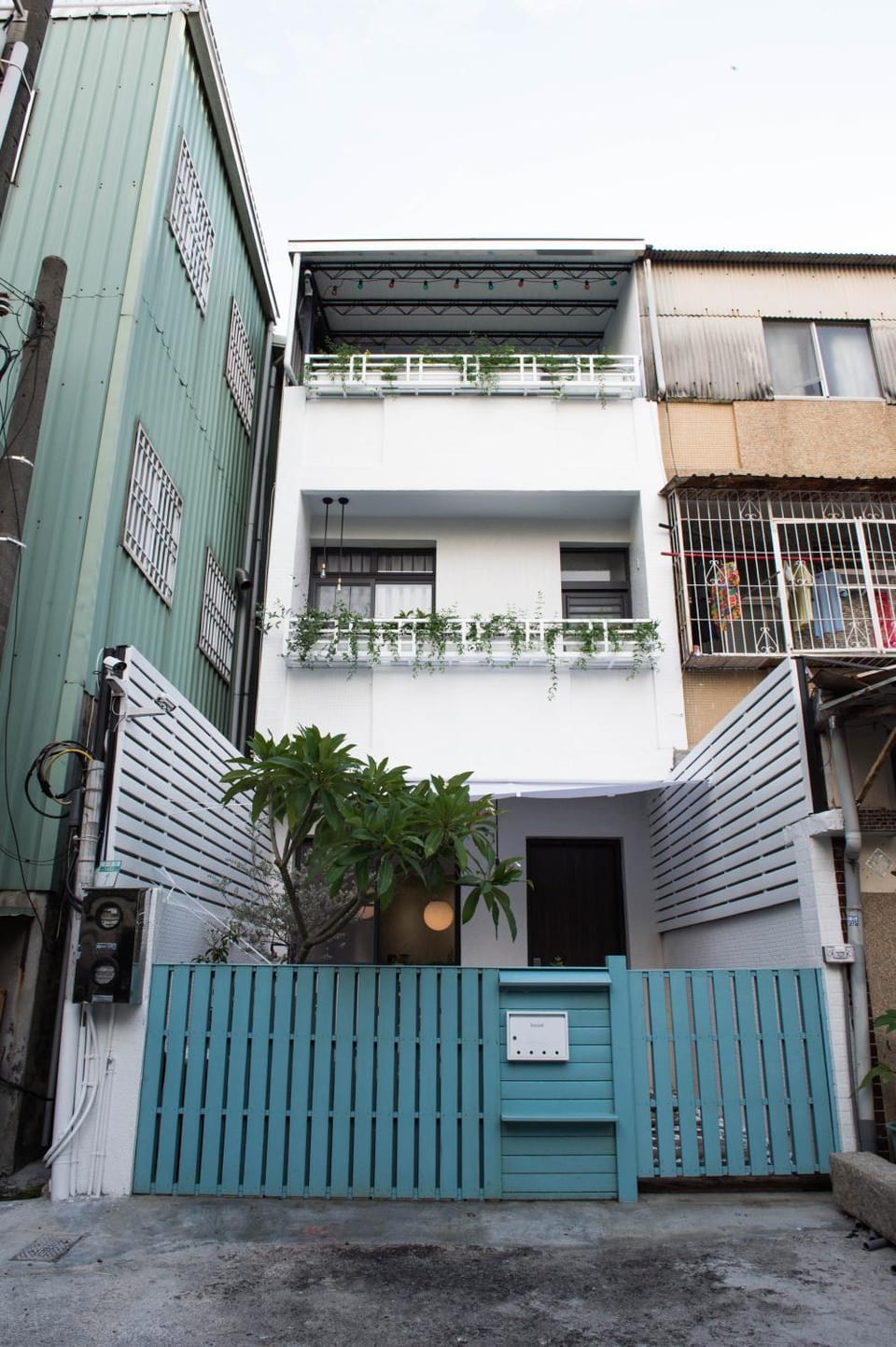 Property building, Facade/entrance