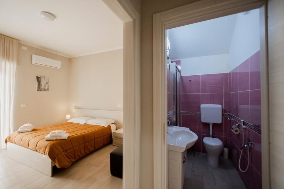 Bathroom, Photo of the whole room