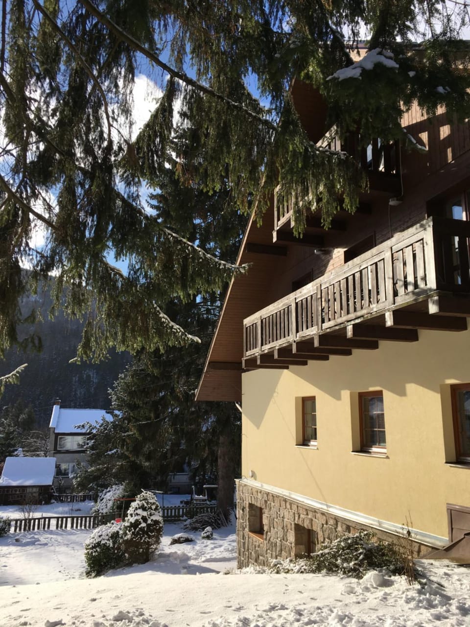 Chalet Hřebenka Bed and Breakfast in Lower Silesian Voivodeship