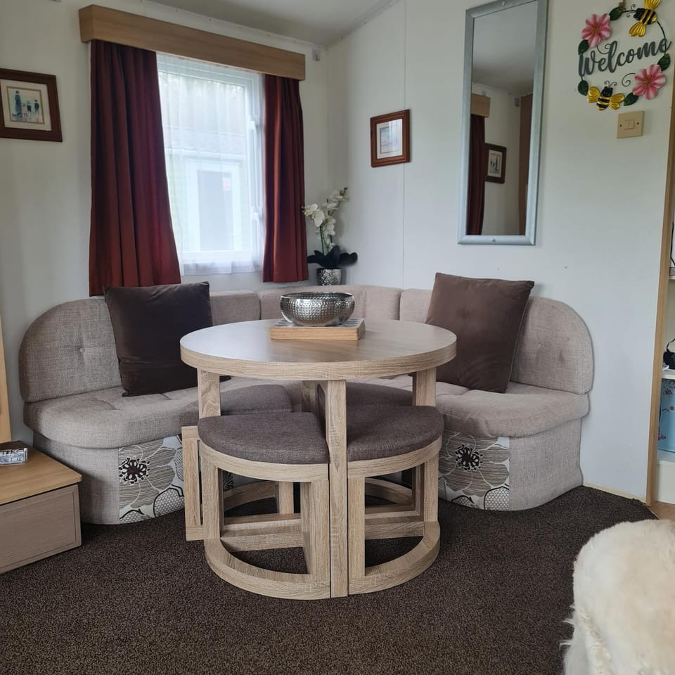 Carmels Caravan Borwick Lakes Apartment in England