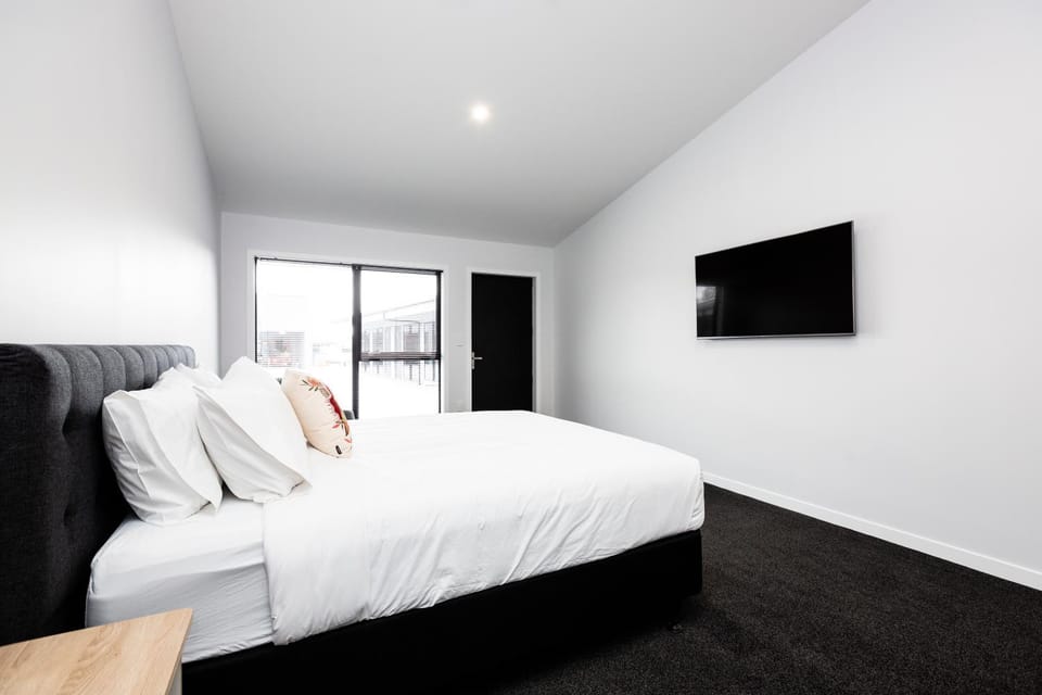 Bed, Facility for disabled guests