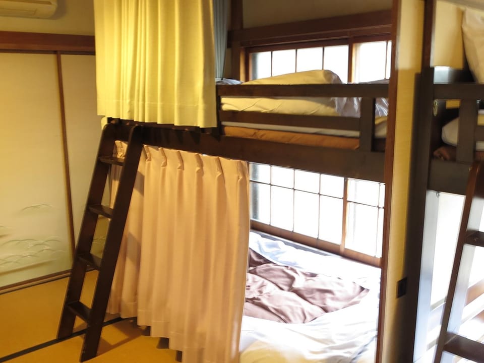 bunk bed