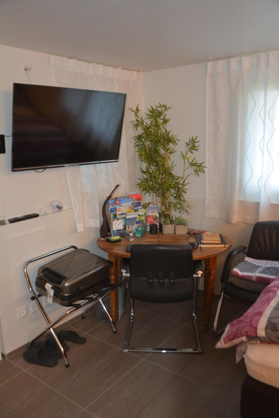 TV and multimedia, Dining area