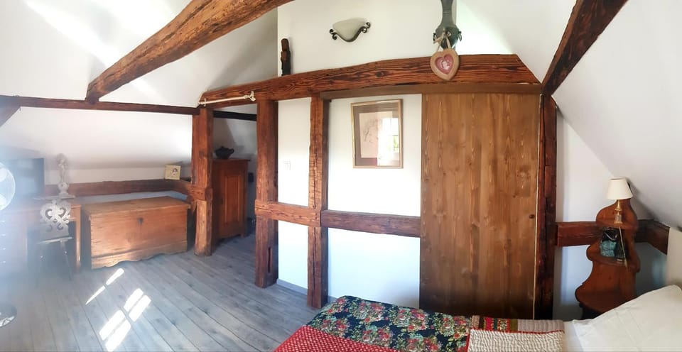 Chambres d'Hôtes La Stoob Strasbourg Sud Bed and Breakfast in Illkirch-Graffenstaden