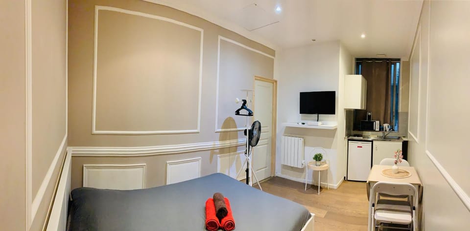Zola Studio fenêtre aveugle Apartment in Aix-en-Provence