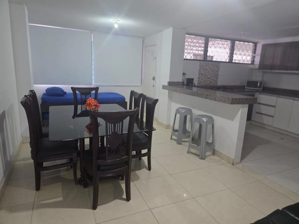APARTAMENTO CON HERMOSA VlSTA AL MAR EN EL RODADERO Apartment in Gaira