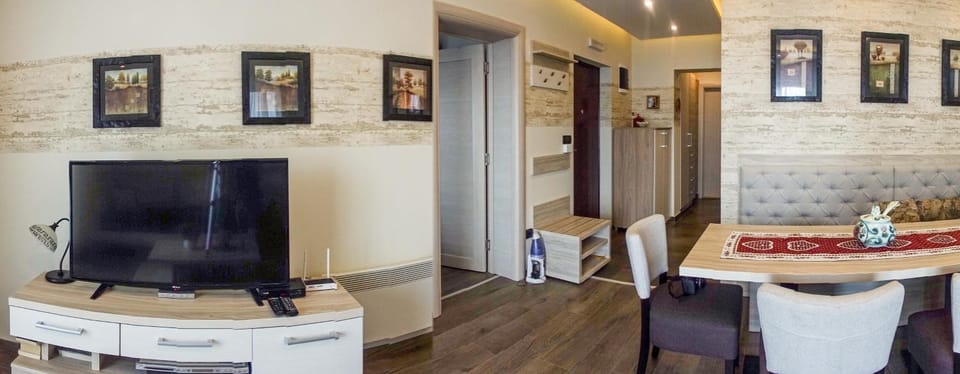 TV and multimedia, Living room, Photo of the whole room, Seating area