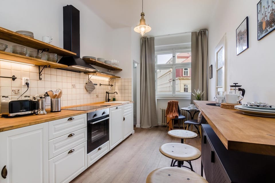 Kitchen or kitchenette, kitchen
