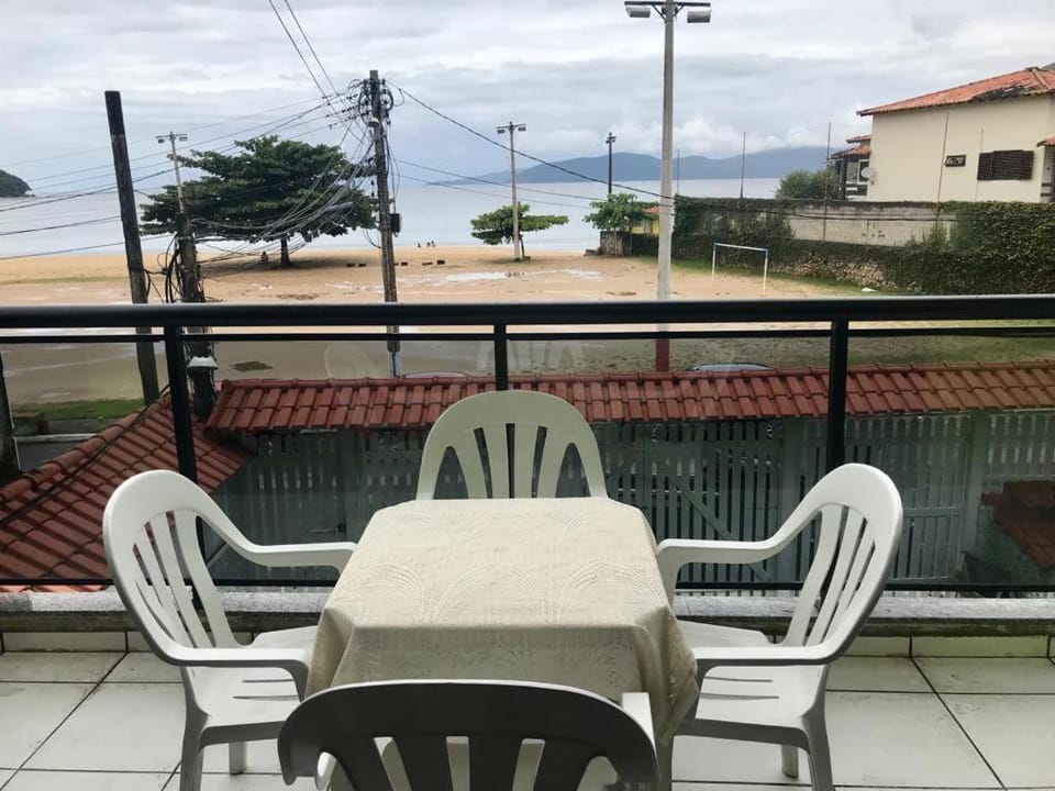 Excelente apto 2 quartos de frente para o mar em Garatucaia Apartment in Angra dos Reis