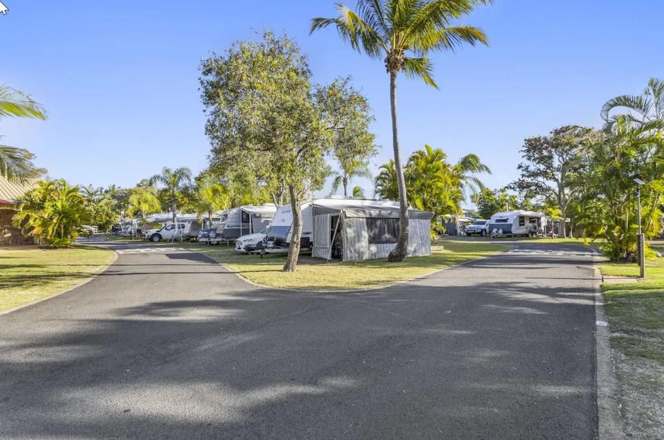 Ingenia Holidays Hervey Bay Campground/ 
RV Resort in Hervey Bay