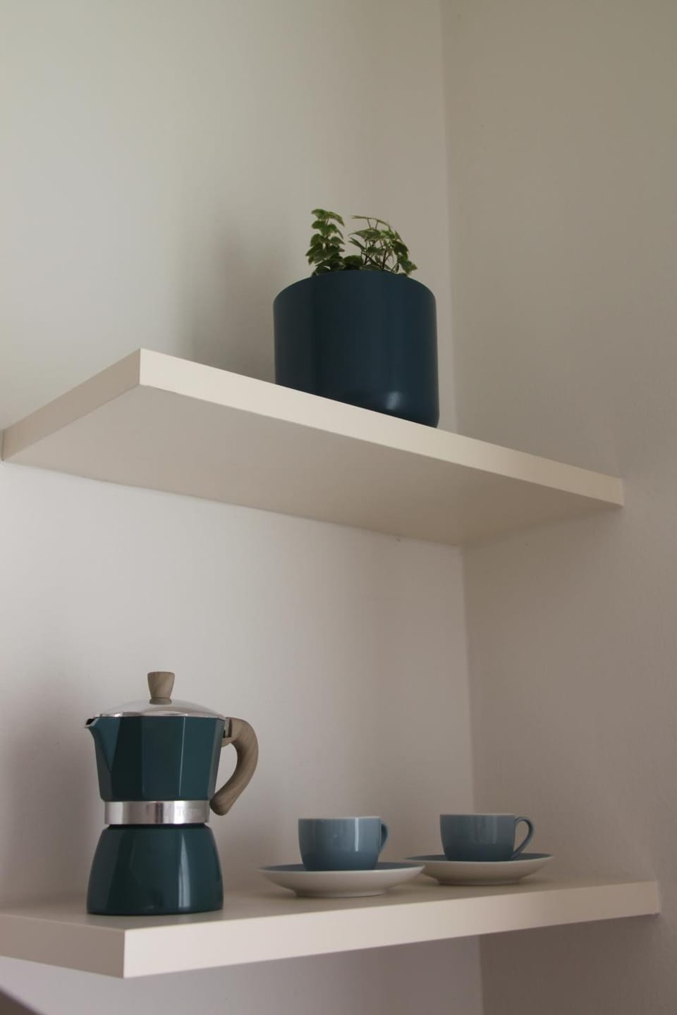 Coffee/tea facilities, Decorative detail