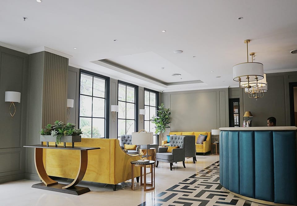 Property building, Breakfast