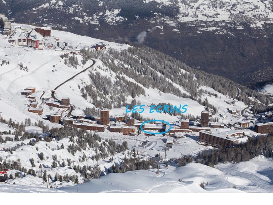 Appartement sud au pied des pistes, 3 pièces avec wifi - FR-1-455-57 Apartment in Mâcot-la-Plagne