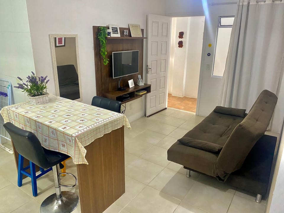 Communal lounge/ TV room, TV and multimedia, Living room, Seating area, Dining area