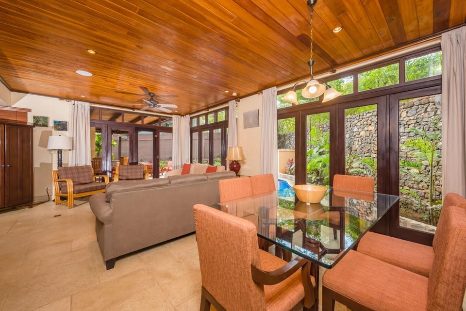 Jet Luxury at Langosta Beach Resort & Villas Villa in Playa Langosta