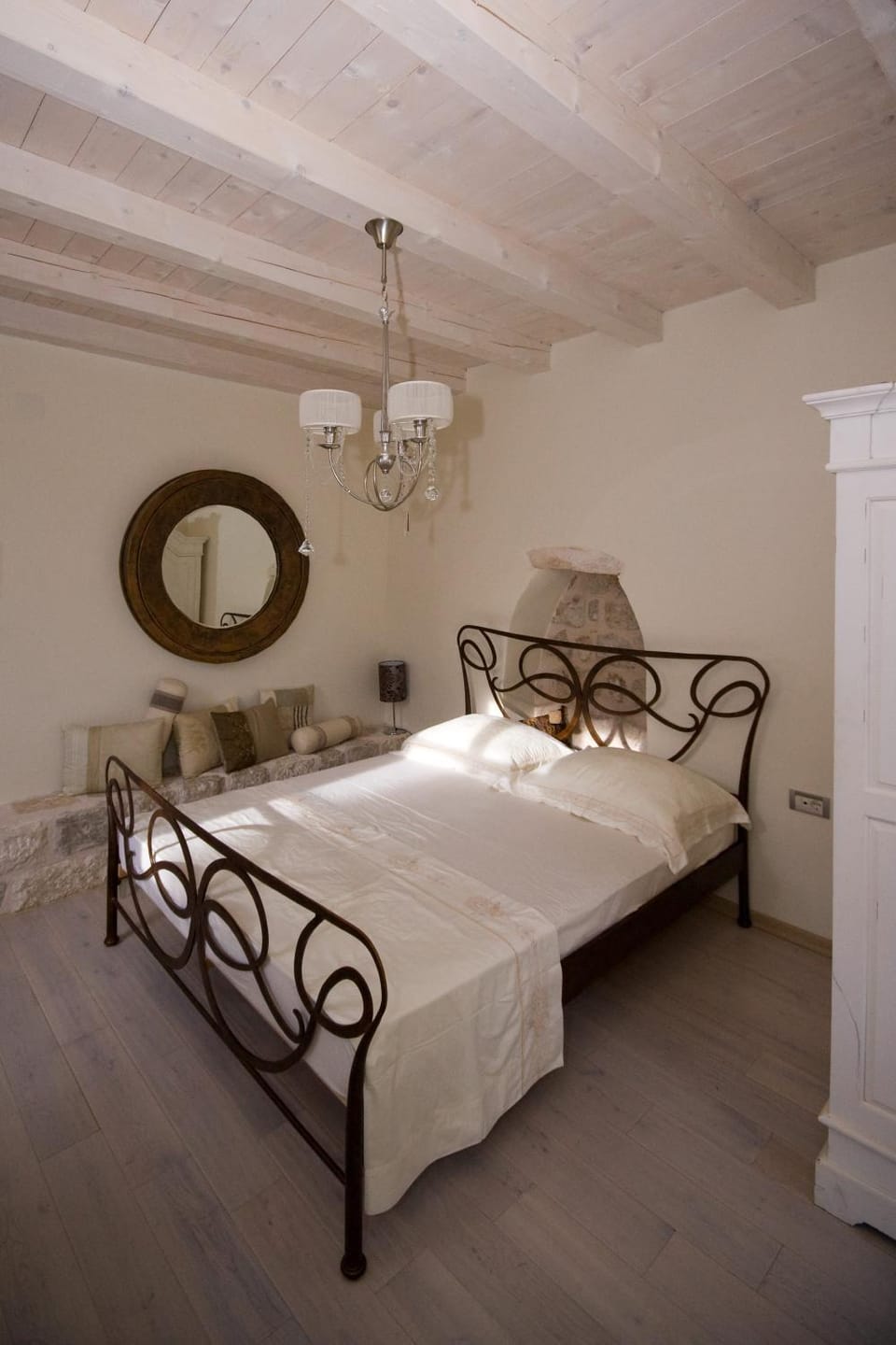 Other, Photo of the whole room, Decorative detail