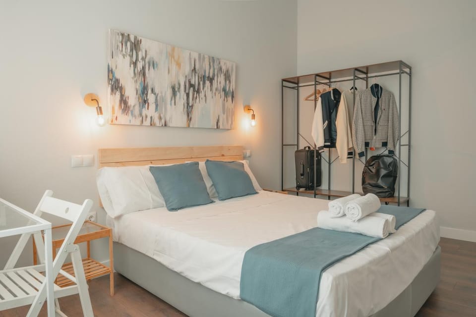 Photo of the whole room, wardrobe