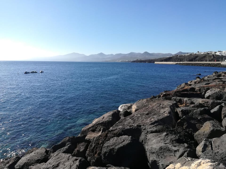 Nearby landmark, Day, Natural landscape, Fishing, Snorkeling, Beach, Canoeing, Hiking, Cycling, Diving, Autumn