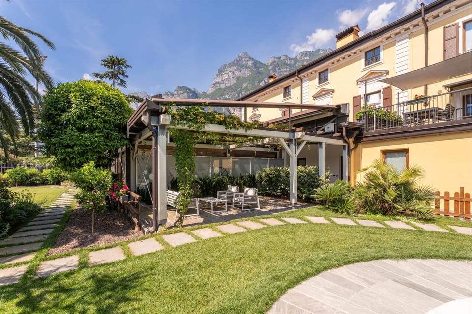 Property building, Garden