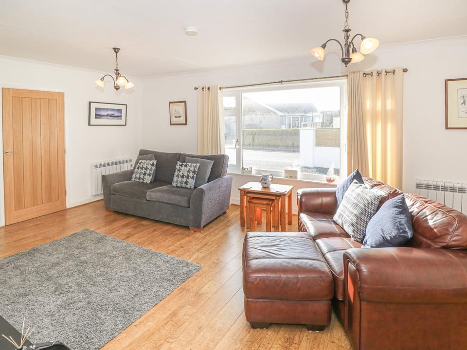 Trem Y Garn House in Morfa Nefyn