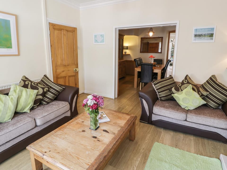 Chwech House in Menai Bridge