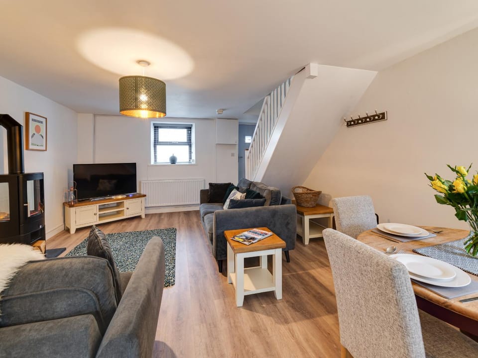 2 Ysgoldy House in Wales