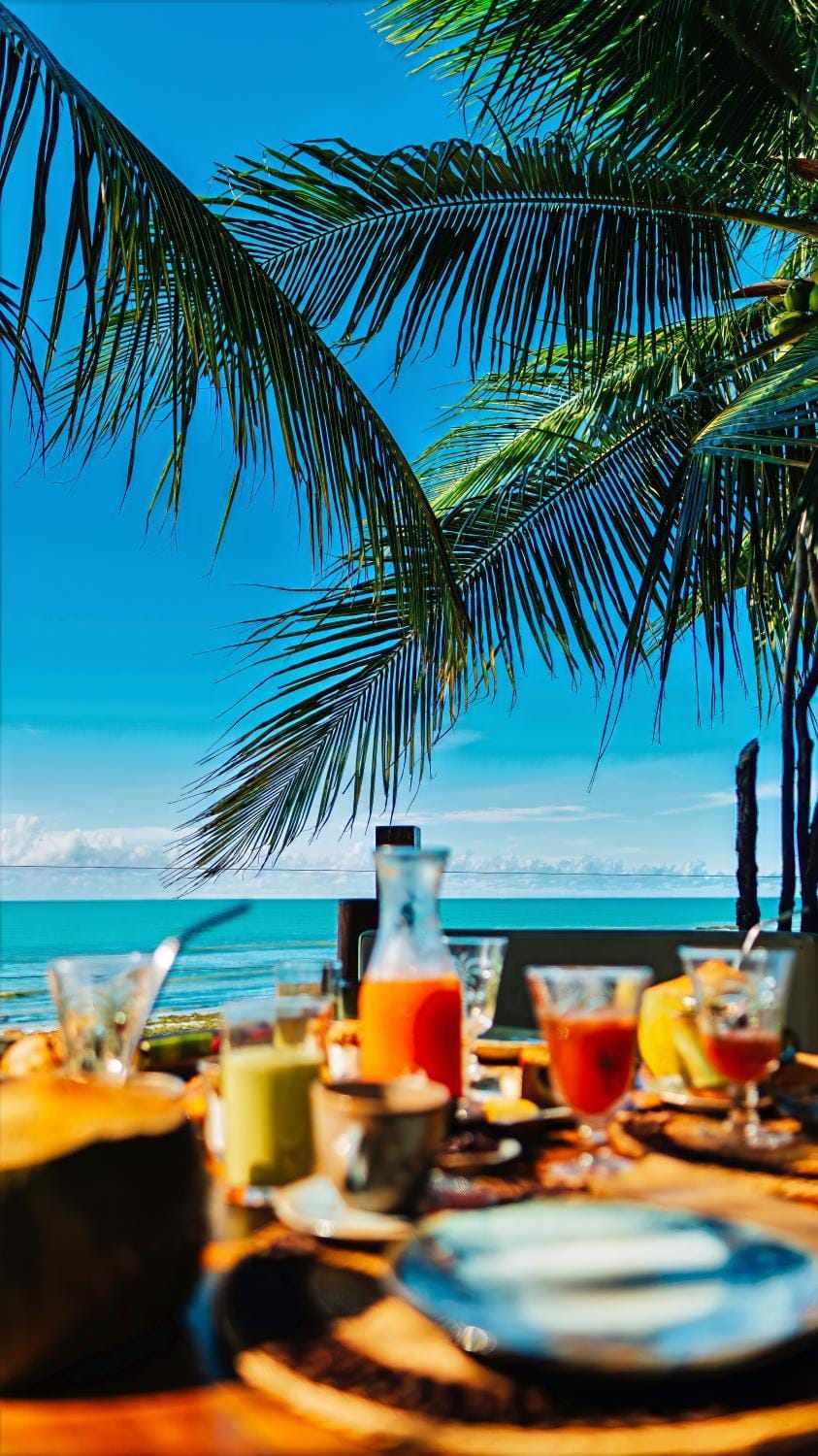 Day, Natural landscape, Dining area, Beach, Food, Sea view, Breakfast
