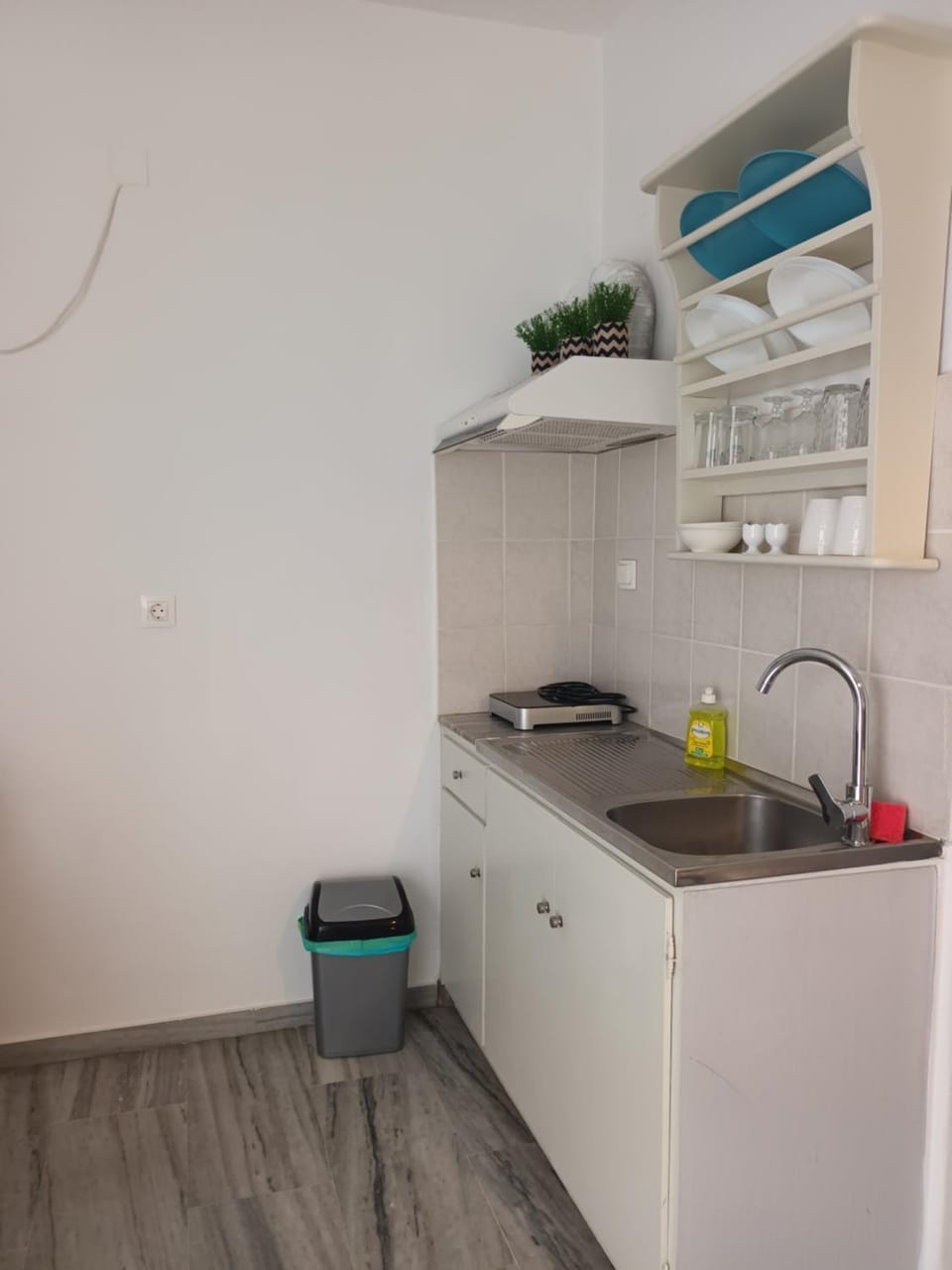 Athina's blue studios Apartment in Naousa