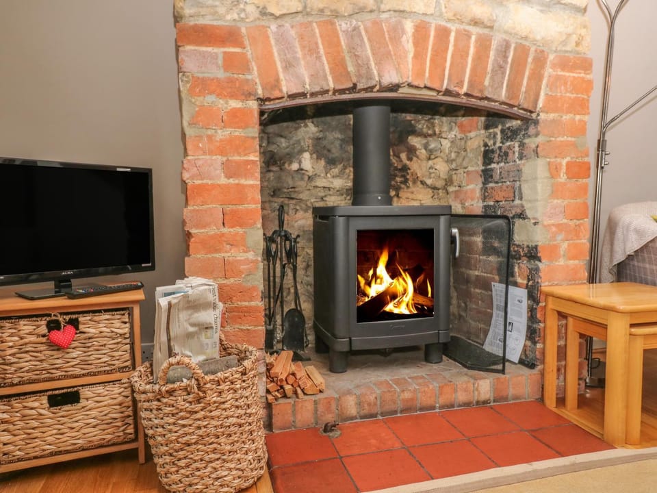 Appin Cottage House in West Oxfordshire District