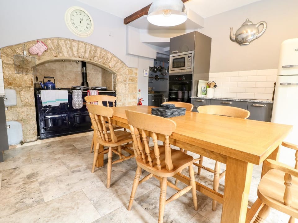 South Hill Farmhouse House in Cotswold District